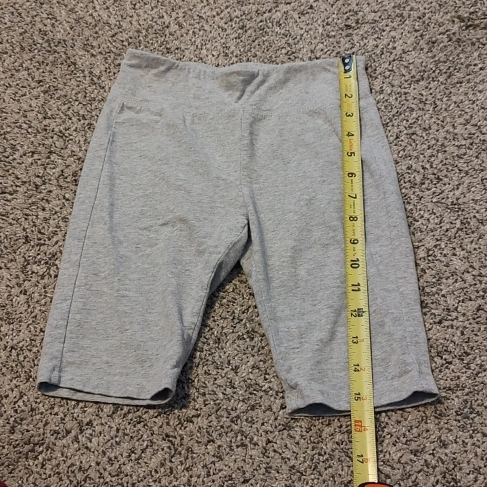 GUESS girl's Gray Shorts